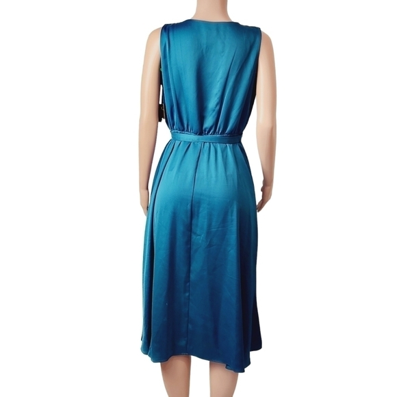 TAYLOR A-Line Sleeveless Belted Satin Dress Size: 8 - Picture 8 of 14